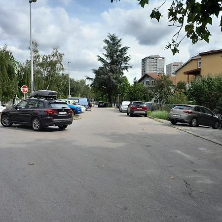 Lera Apartment-Free Public Parking Nearby Zagreb Eksteriør billede
